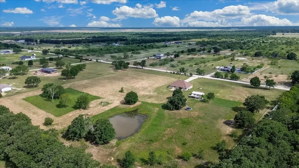 9325 County Road 4074 Scurry TX 75158
