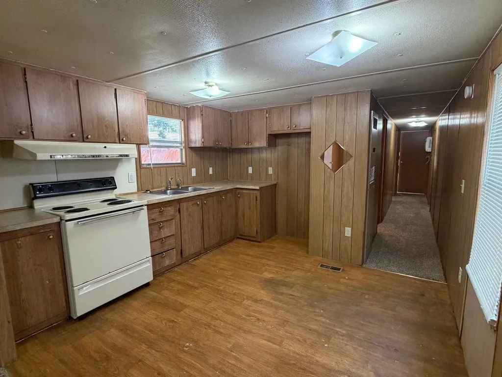 15 Blue Star Drive Keene TX 76059