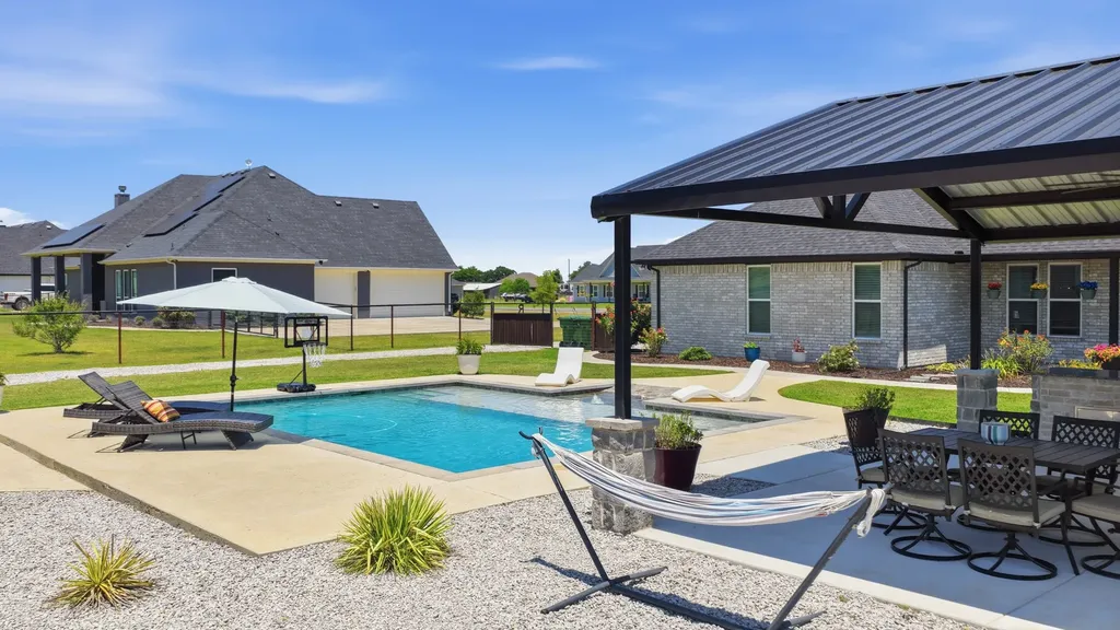 116 Friendship Way Boyd TX 76023