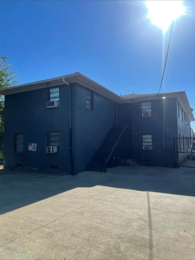 4815 Live Oak Street Dallas TX 75204
