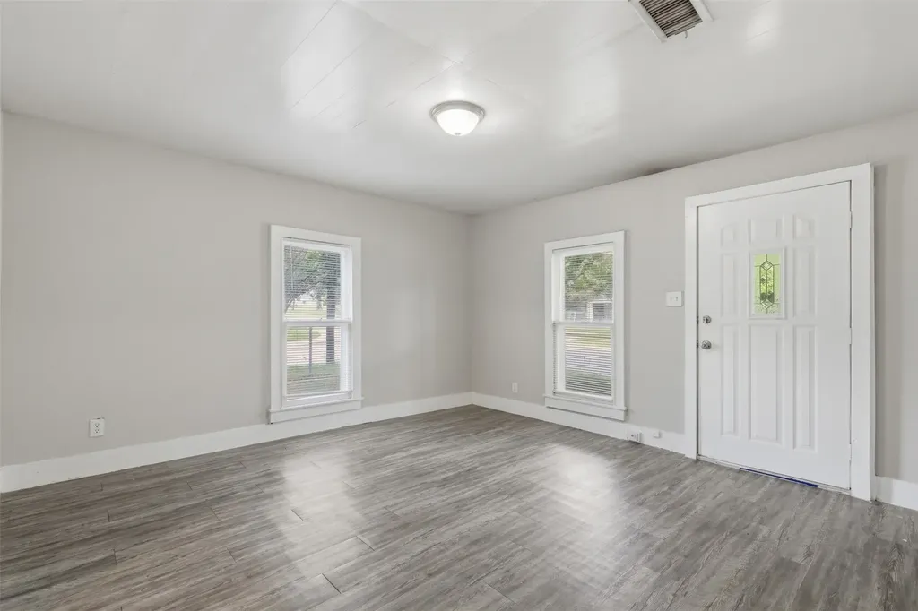 630 E Acheson Street Denison TX 75021
