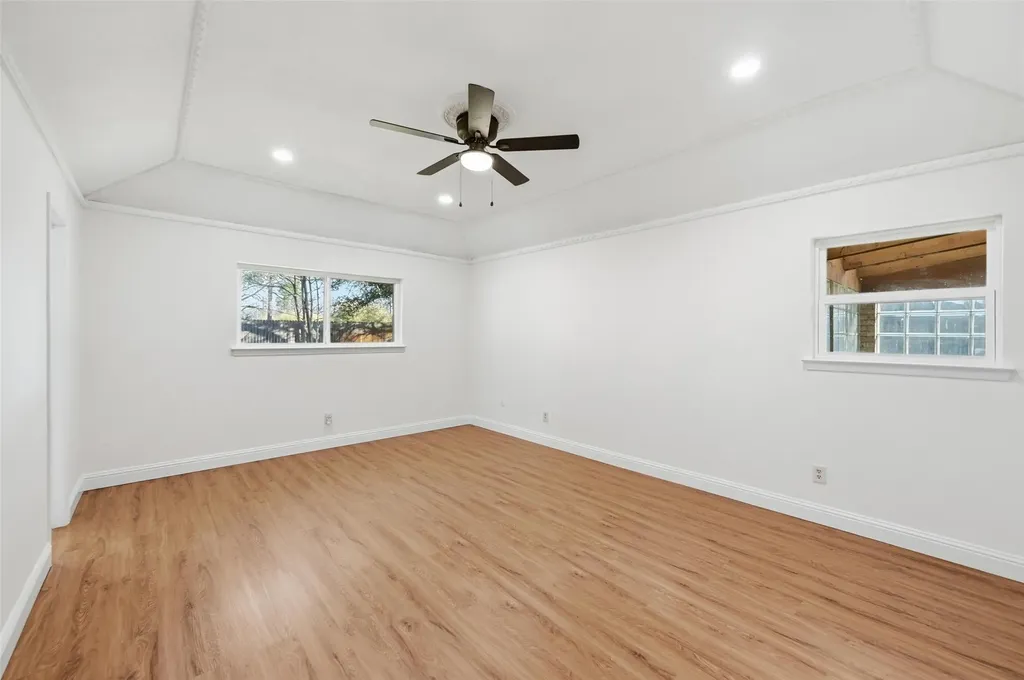 3301 Peachtree Lane Pantego TX 76013
