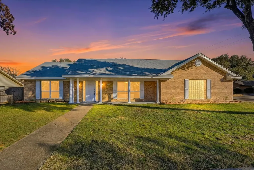 3301 Peachtree Lane Pantego TX 76013