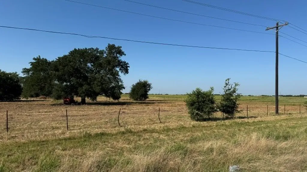 000 Highway 82 Lindsay TX 76250