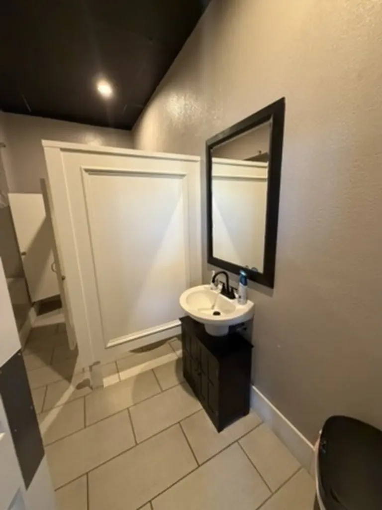 325 E Pipeline Road Bedford TX 76022