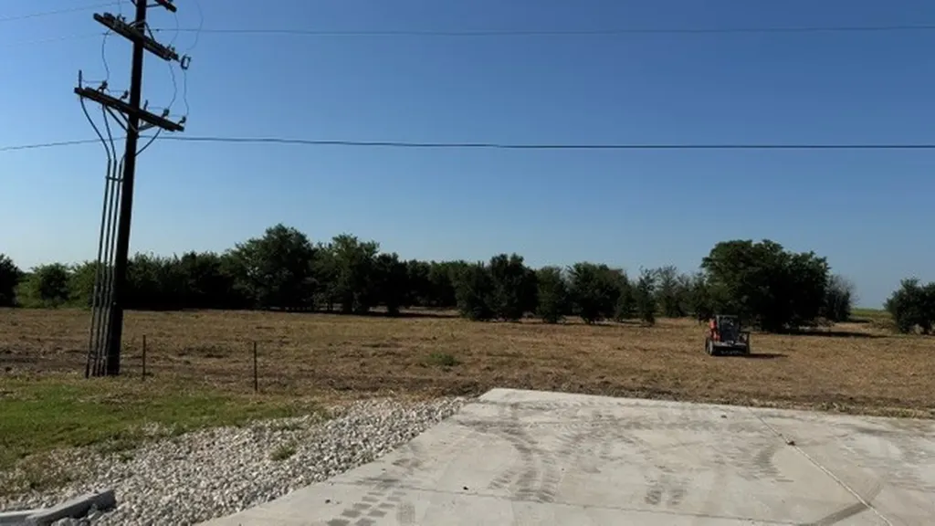 000 Highway 82 Lindsay TX 76250