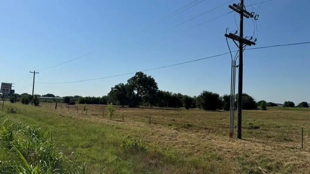 000 Highway 82 Lindsay TX 76250