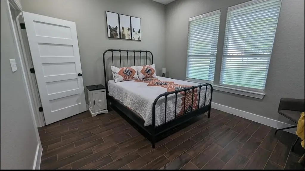 886 County Road 3341 Paradise TX 76073