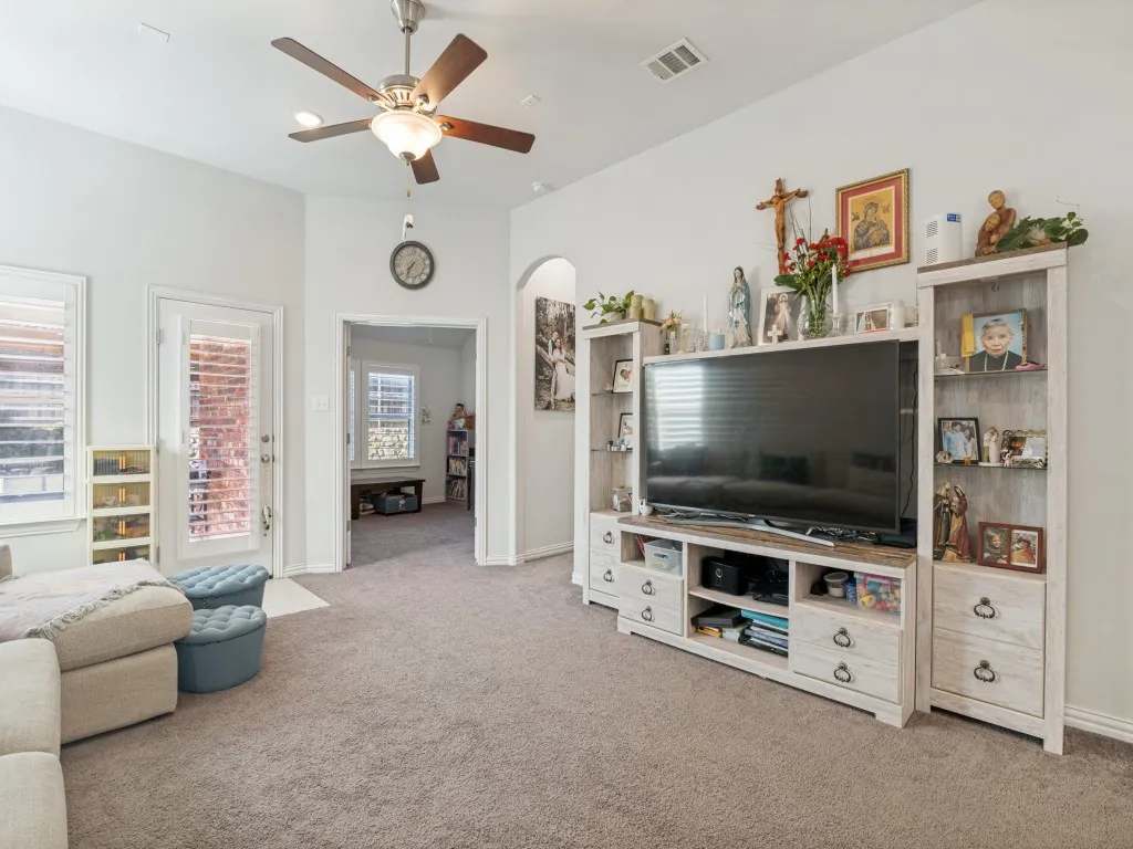 2718 Bechtol Street Garland TX 75042