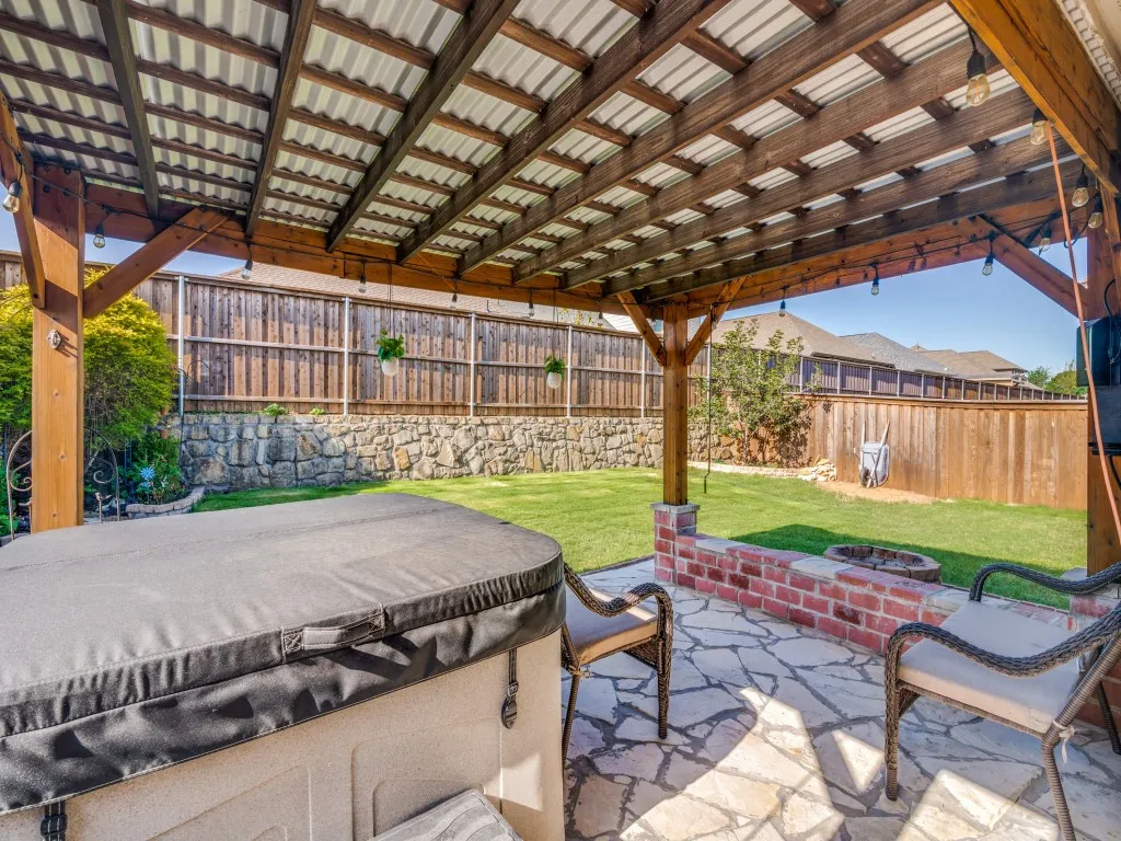 2718 Bechtol Street Garland TX 75042