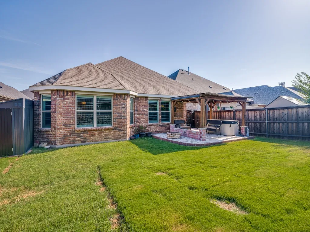 2718 Bechtol Street Garland TX 75042