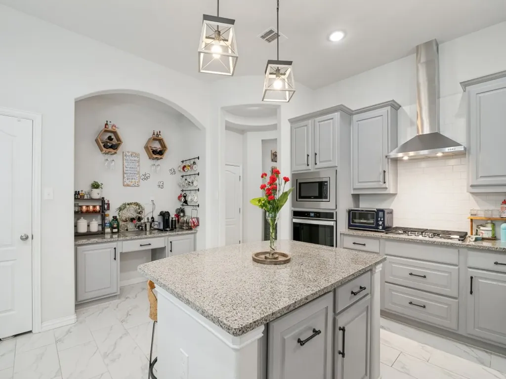 2718 Bechtol Street Garland TX 75042