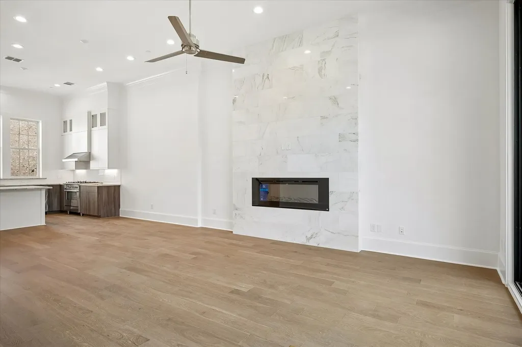 6019 Laurel Lane Addison TX 75001
