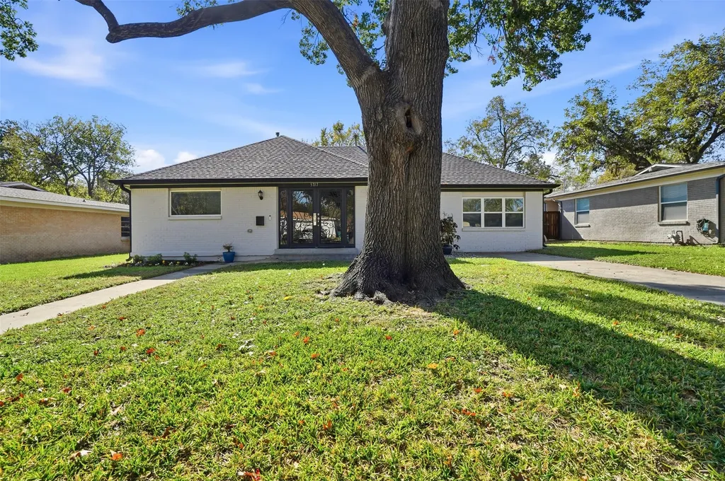 Westworth Village TX, 5717 S Wells Circle