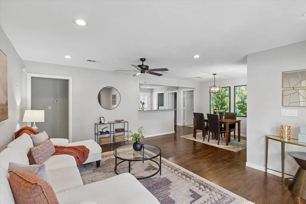 5717 S Wells Circle Westworth Village TX 76114