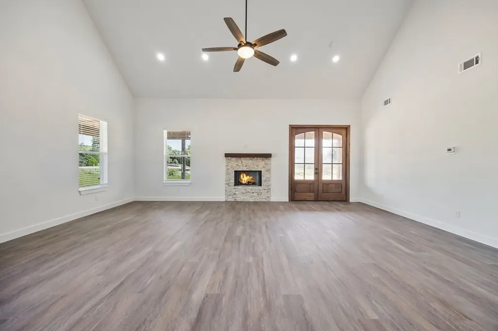 181 County Road 4757 Rhome TX 76078