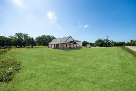 181 County Road 4757 Rhome TX 76078