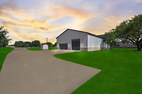 181 County Road 4757 Rhome TX 76078