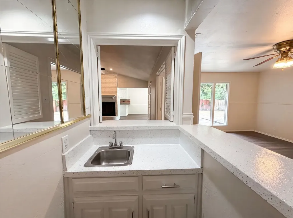 722 S Forest Lane Duncanville TX 75116