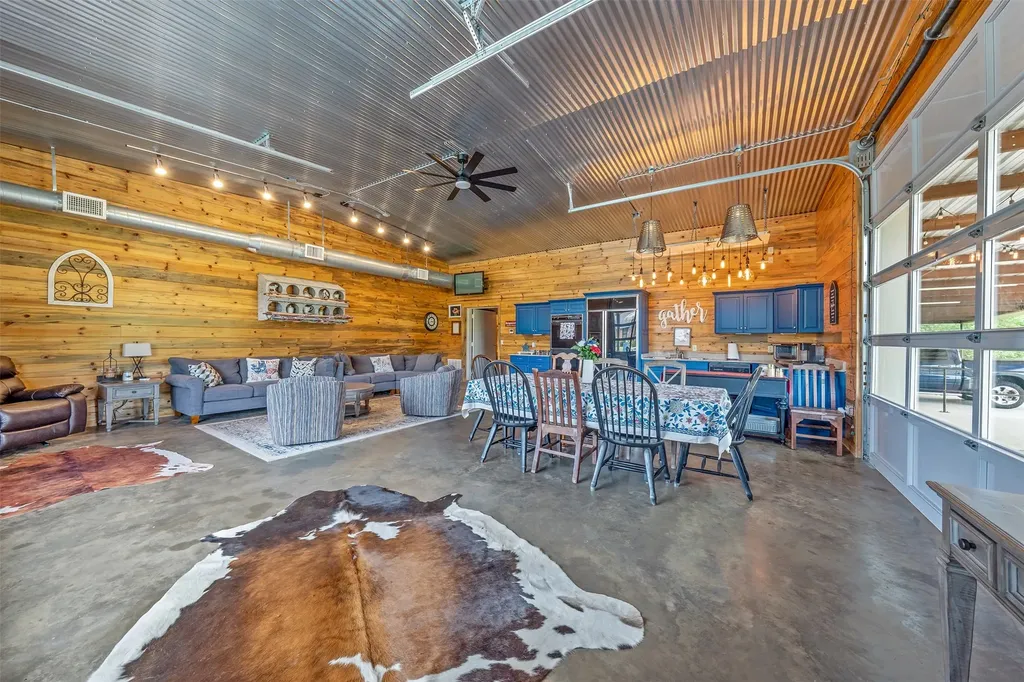 377 Utzman Road Kilgore TX 75662