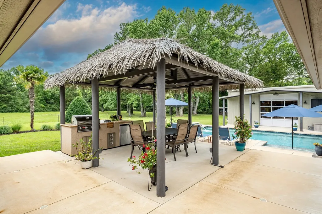377 Utzman Road Kilgore TX 75662