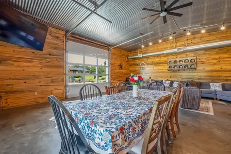 377 Utzman Road Kilgore TX 75662