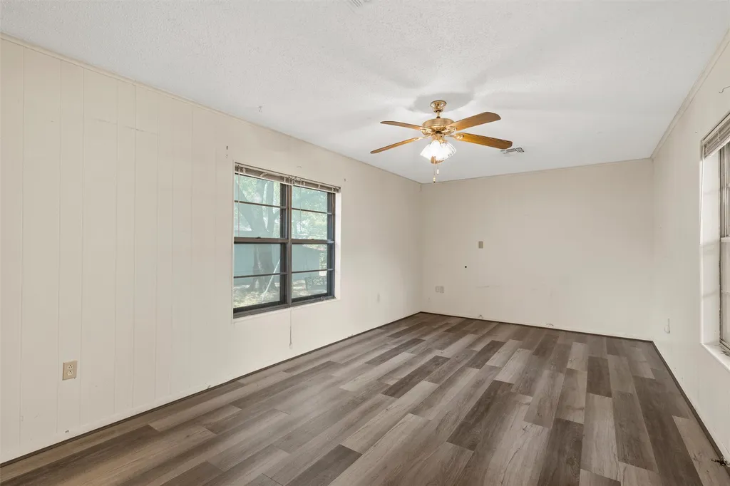 207 N Marable Street West TX 76691