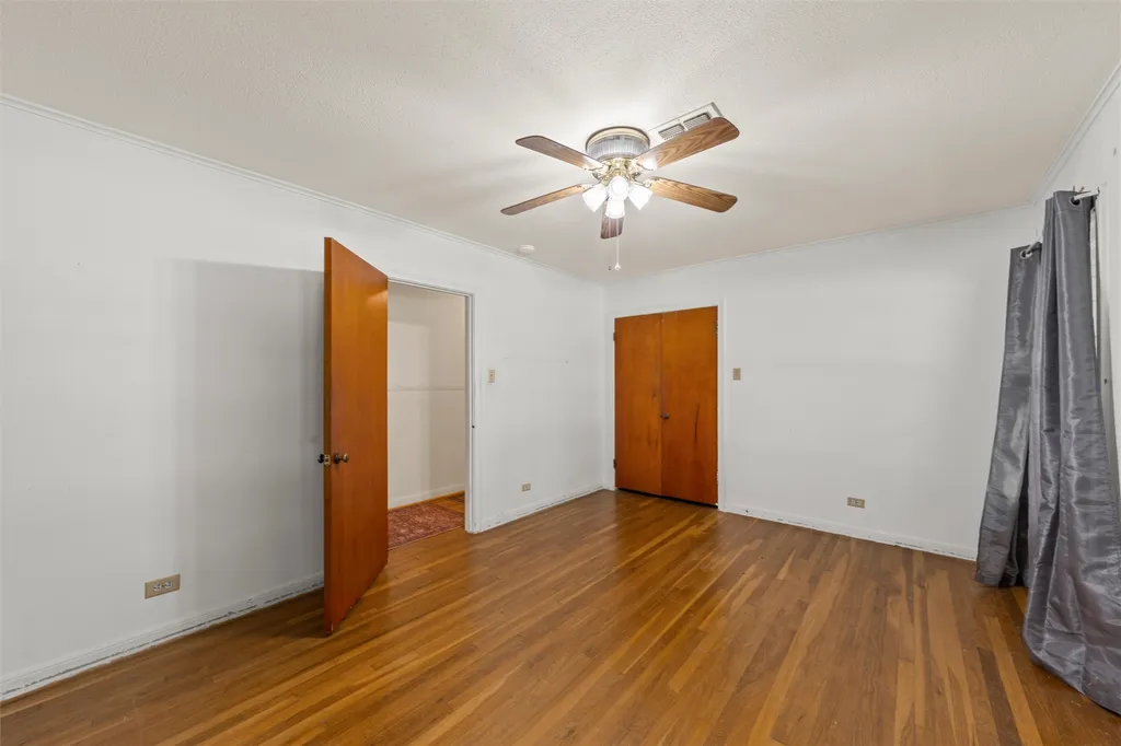 207 N Marable Street West TX 76691