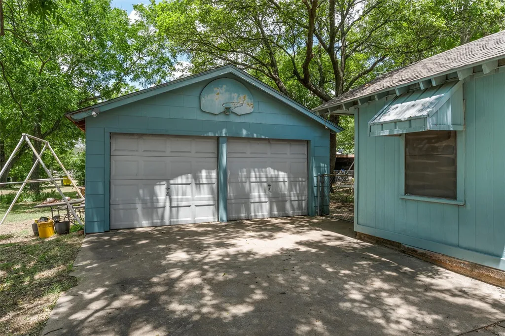 207 N Marable Street West TX 76691