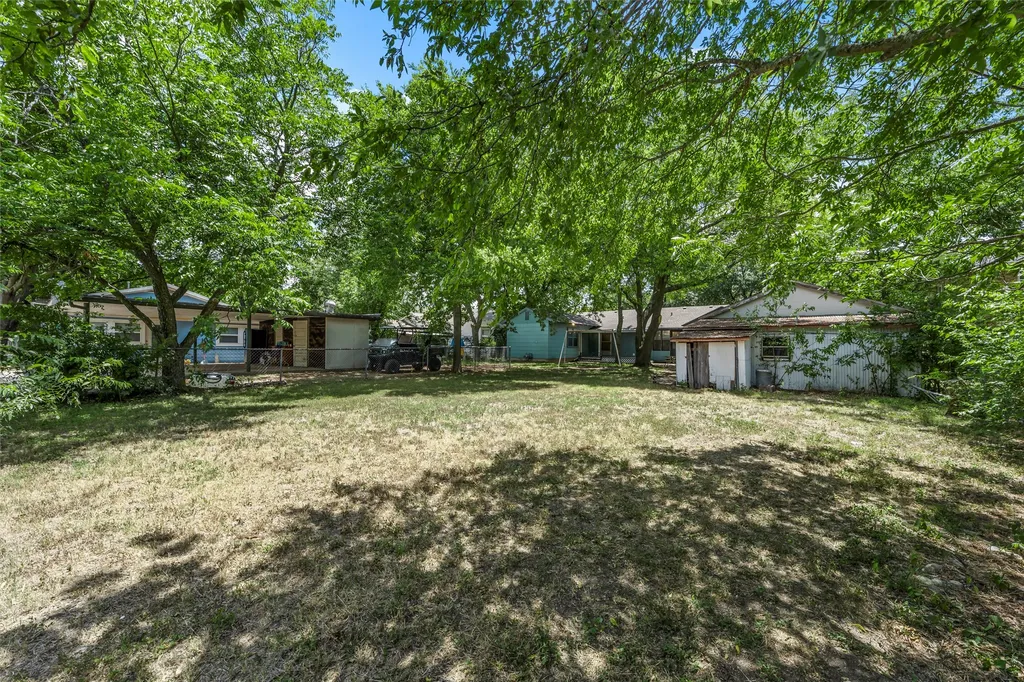 207 N Marable Street West TX 76691