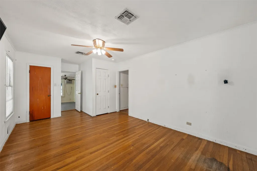 207 N Marable Street West TX 76691