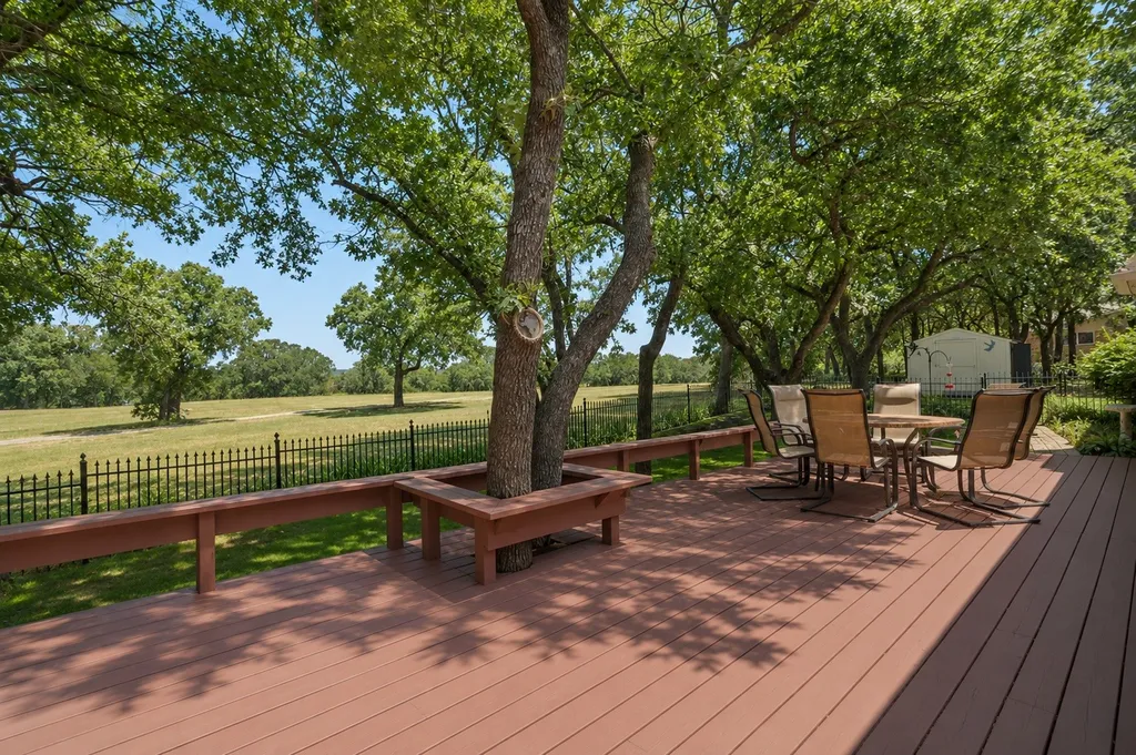 222 Hart Court Runaway Bay TX 76426