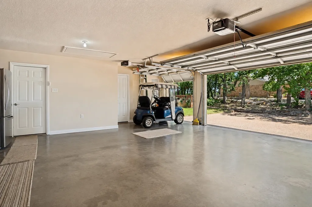 222 Hart Court Runaway Bay TX 76426