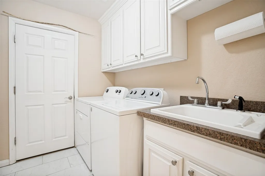 222 Hart Court Runaway Bay TX 76426