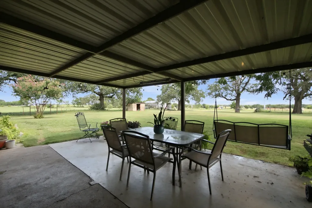 270 County Road 425 De Leon TX 76444