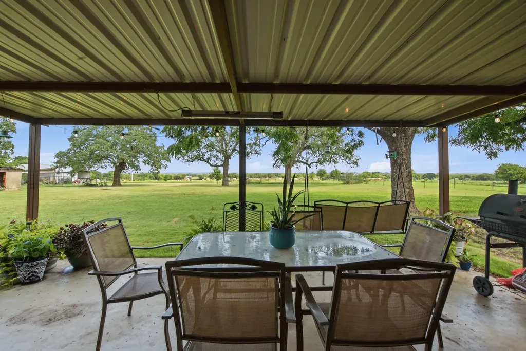 270 County Road 425 De Leon TX 76444