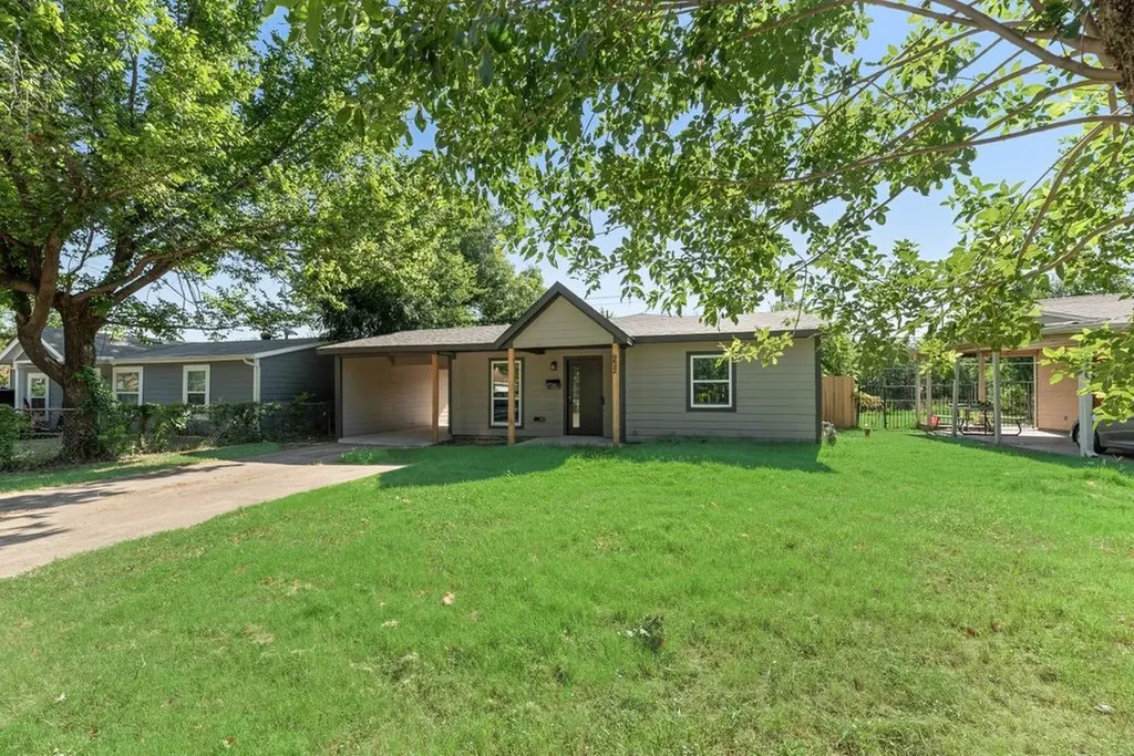 922 NE 33rd Street Grand Prairie TX 75050