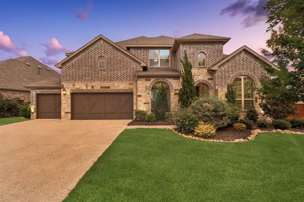 Roanoke TX, 1100 Broadmoor Way