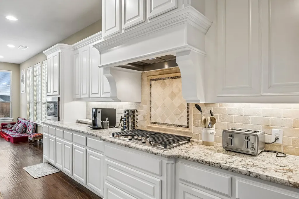 1100 Broadmoor Way Roanoke TX 76262