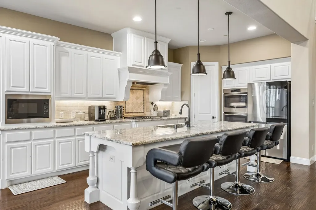 1100 Broadmoor Way Roanoke TX 76262
