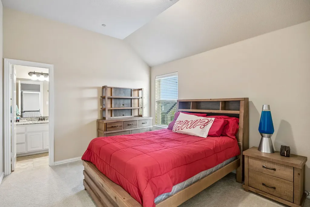 1100 Broadmoor Way Roanoke TX 76262
