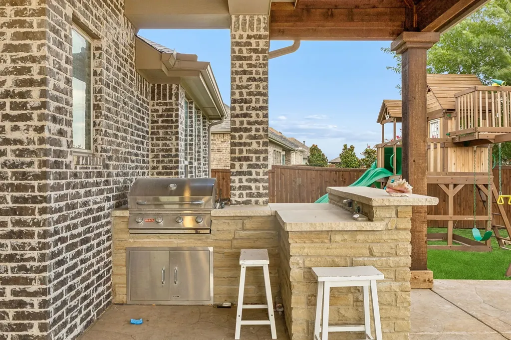 1100 Broadmoor Way Roanoke TX 76262