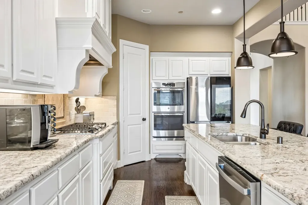 1100 Broadmoor Way Roanoke TX 76262