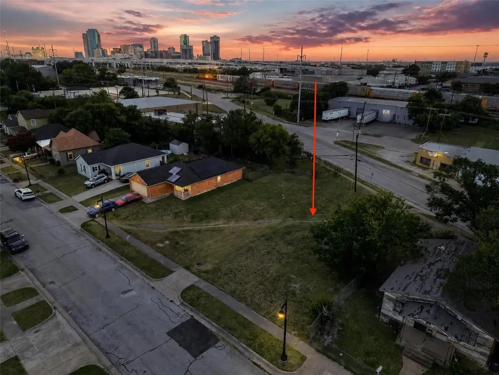 1125 E Broadway Avenue Fort Worth TX 76104