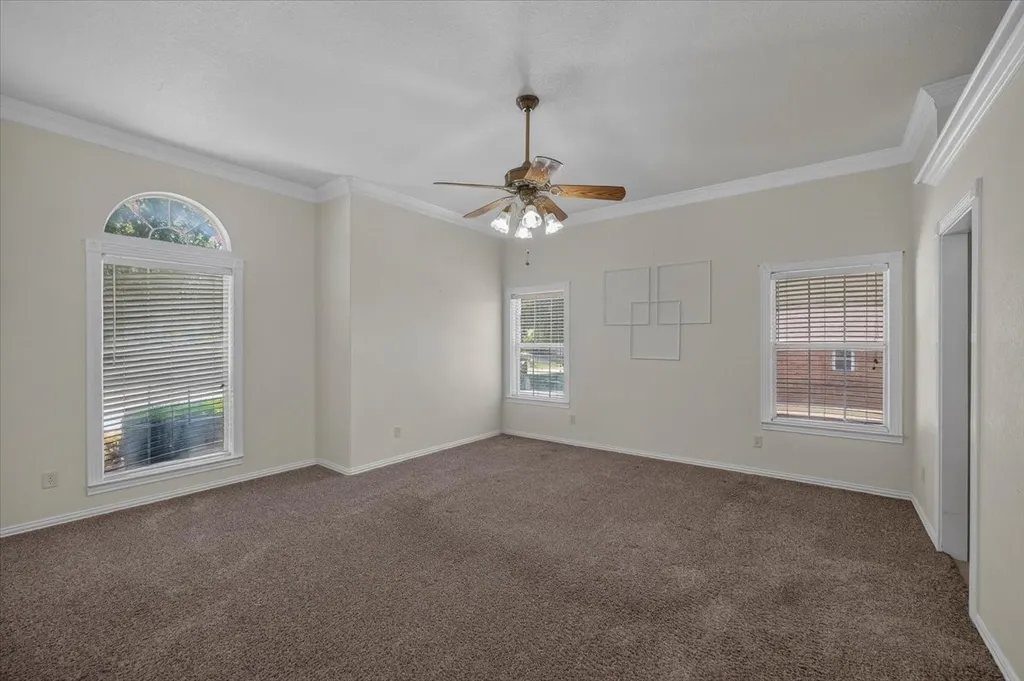6224 Canyon Trail Lake Worth TX 76135