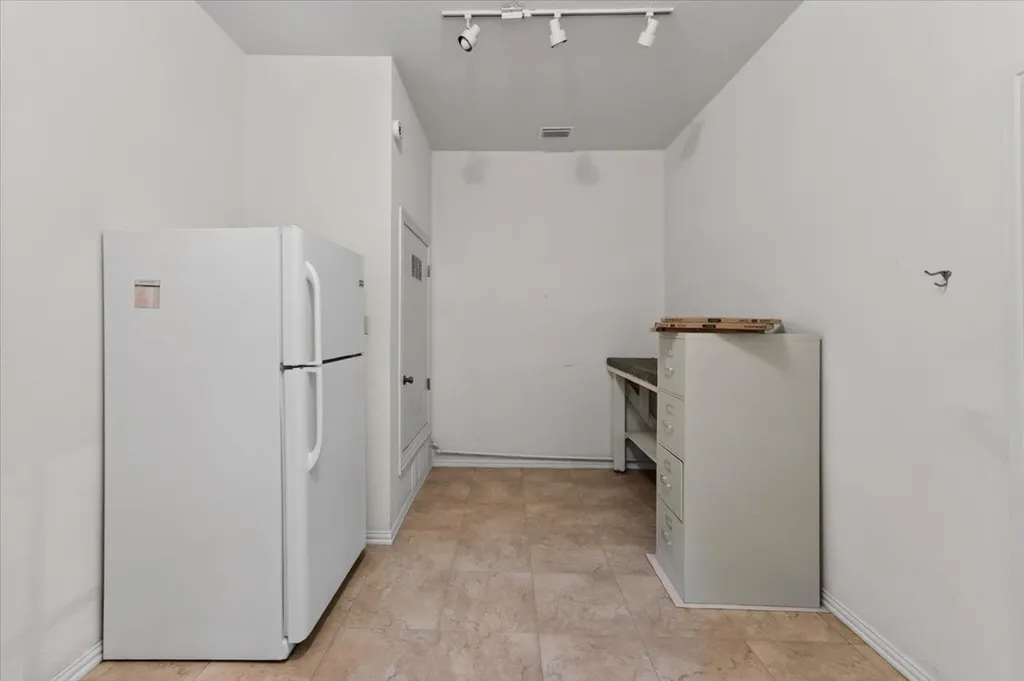 6224 Canyon Trail Lake Worth TX 76135