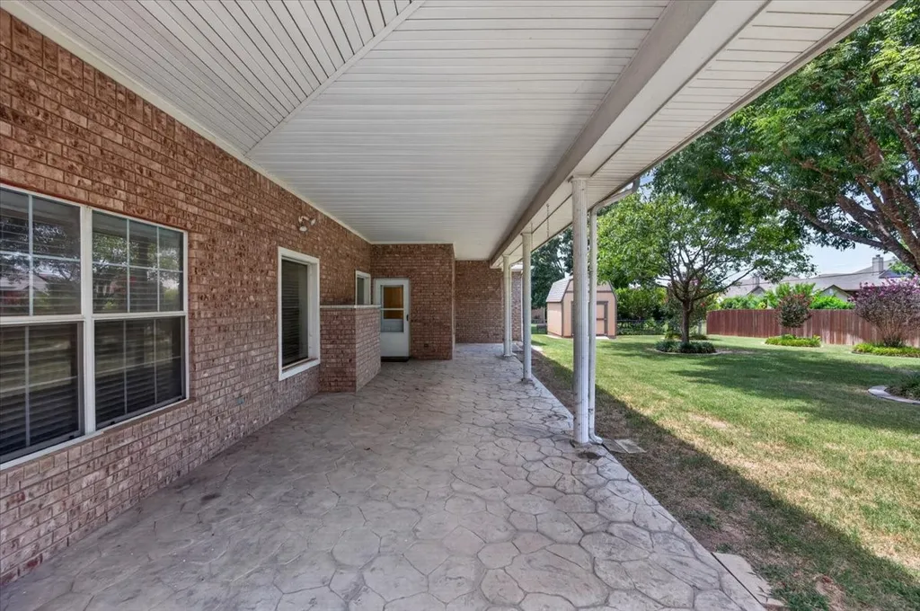 6224 Canyon Trail Lake Worth TX 76135