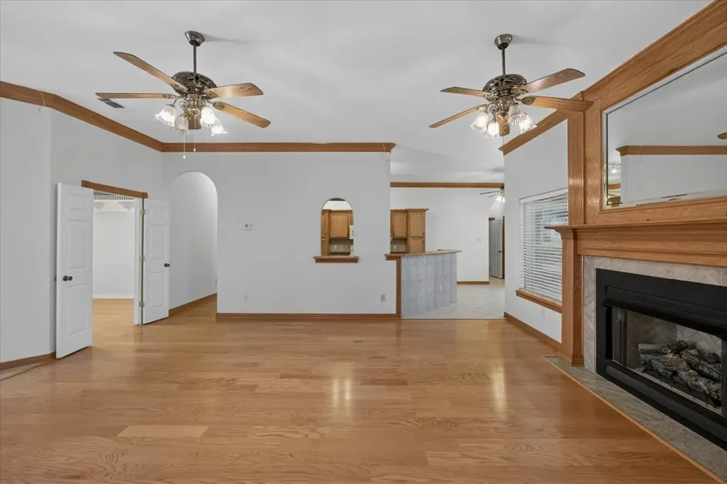6224 Canyon Trail Lake Worth TX 76135