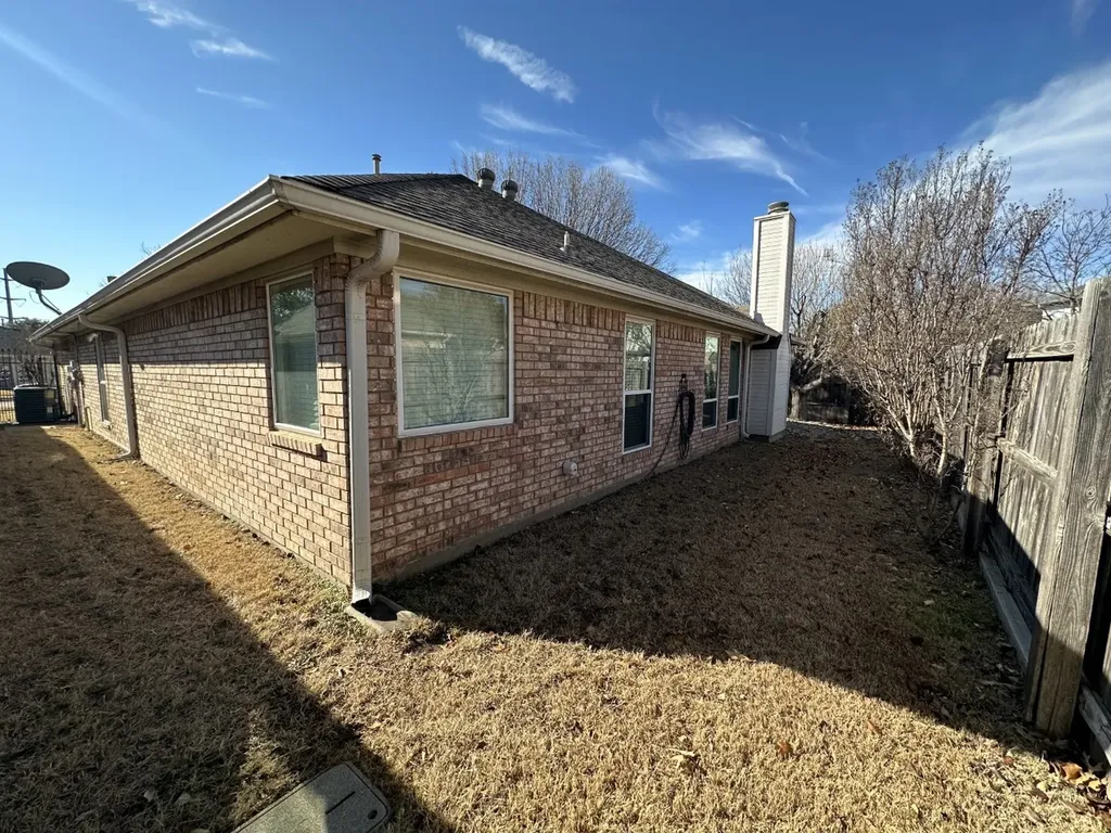 2751 Crystal Glenn Circle Hurst TX 76054