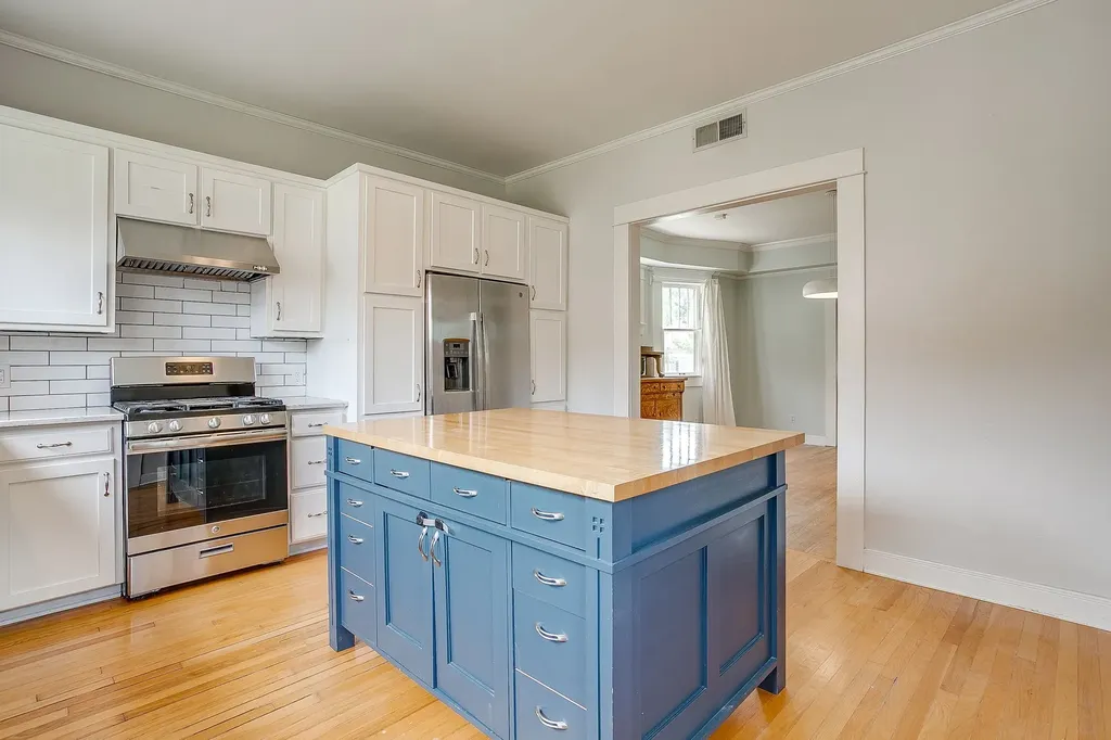 1805 Alston Avenue Fort Worth TX 76110